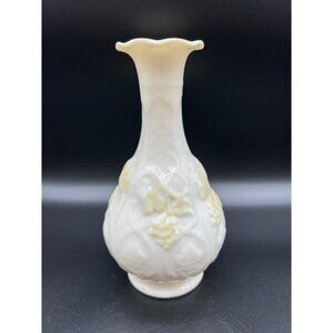 Belleek Irish China Ivory & Yellow Luster Grape Vine Vase 7” Ireland 7th Marking